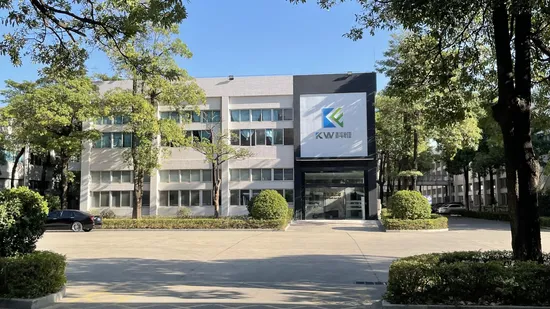 小規模プロジェクト向けArduinoシングルポストソーラー追跡システム